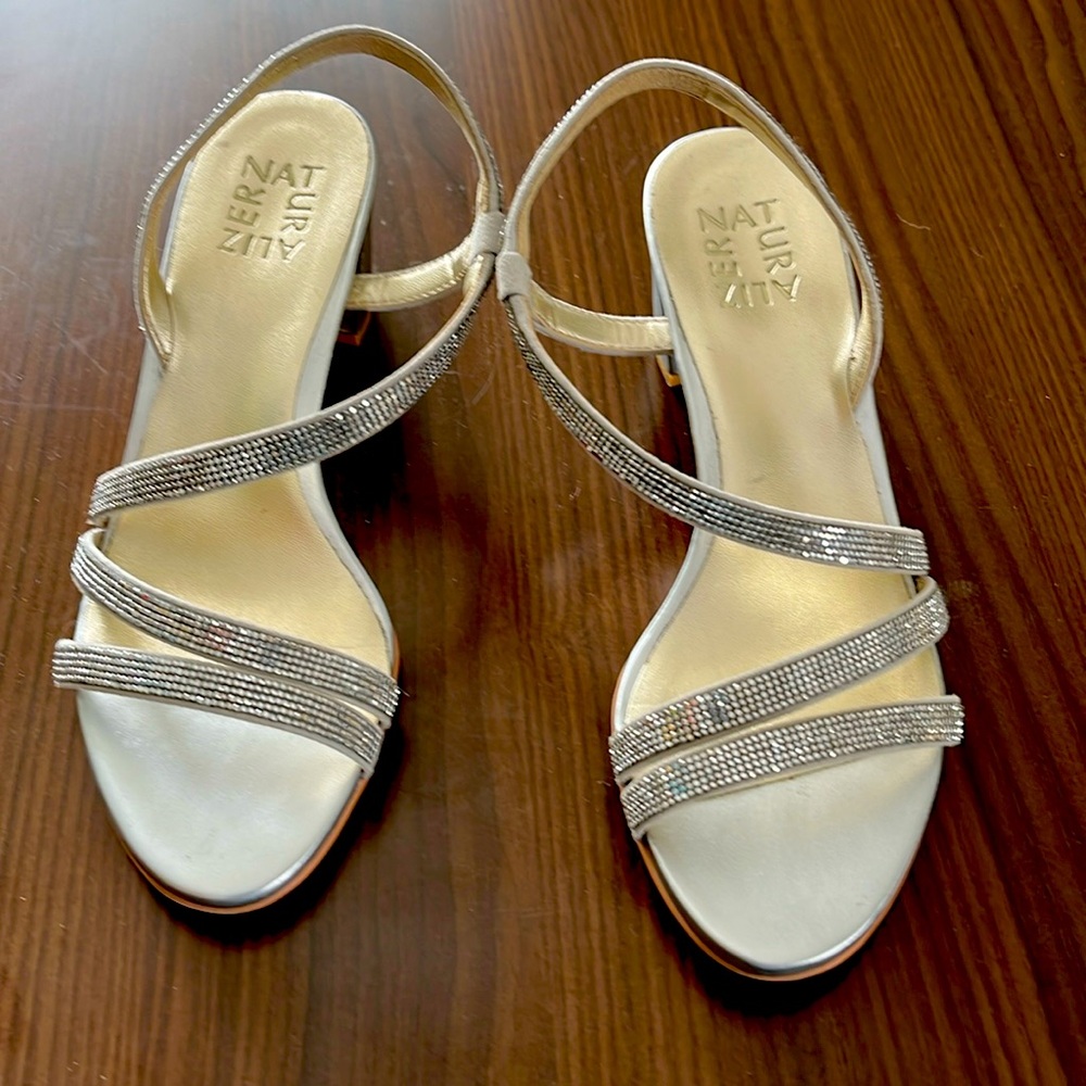Naturalizer, low heel Dress shoes